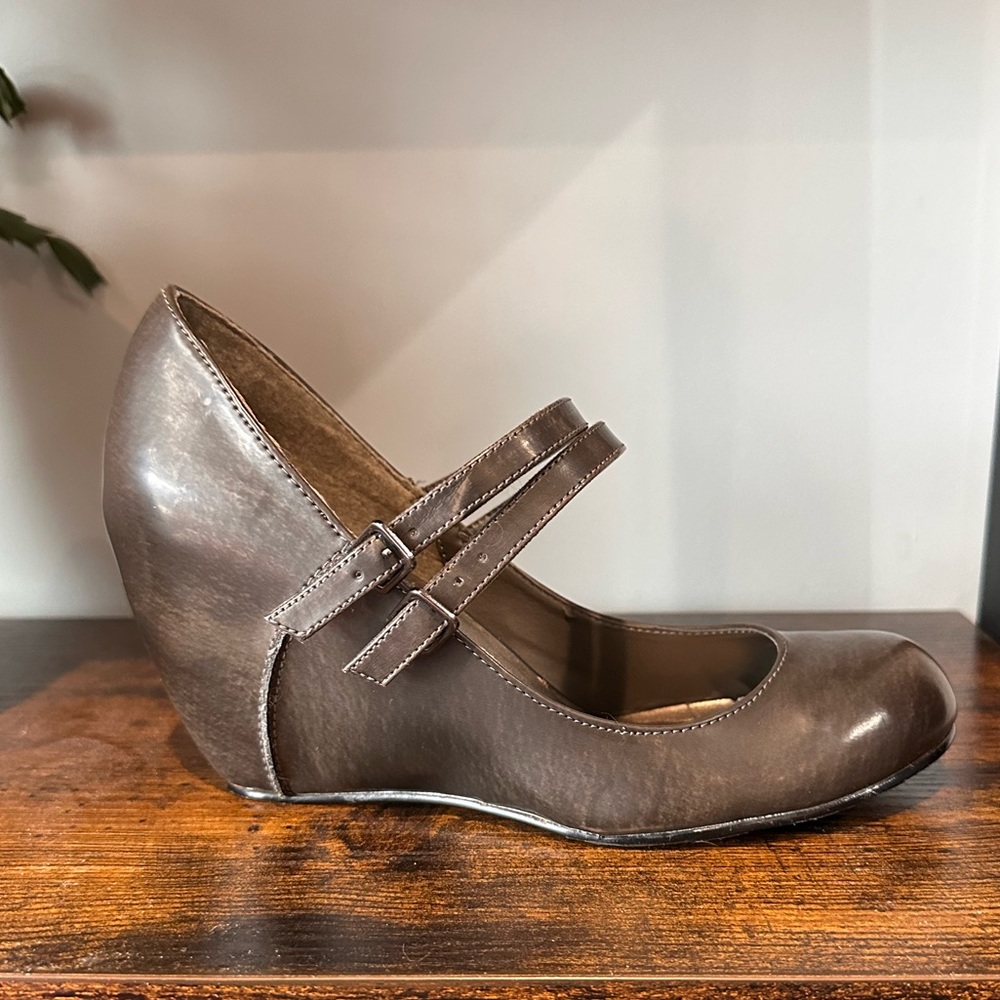 Bakers Cody Double Buckle Grey Wedge Mary Janes - Picture 3 of 12